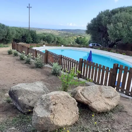 Gli Olivastri Con Piscina,solarium, Vista Mare ,sole -mare E Tanta Natura ,climatizzatore,wifi Vakantiehuis *