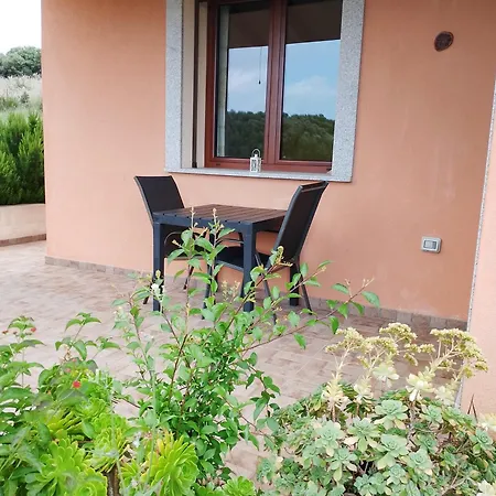 Gli Olivastri Con Piscina,solarium, Vista Mare ,sole -mare E Tanta Natura ,climatizzatore,wifi * Aglientu