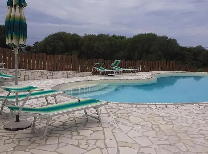 Semesterbostad Gli Olivastri Con Piscina,solarium, Vista Mare ,sole -mare E Tanta Natura ,climatizzatore,wifi *